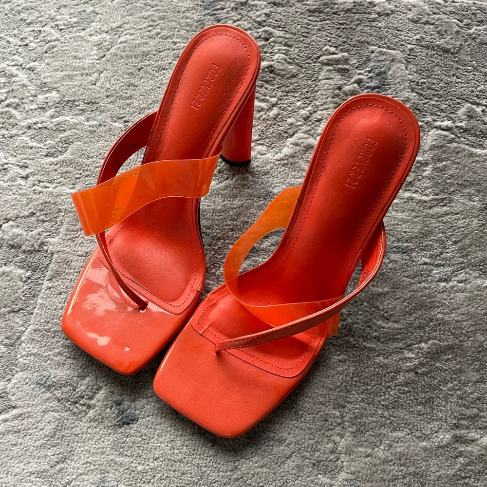FOREVER 21 ORANGE HEEL